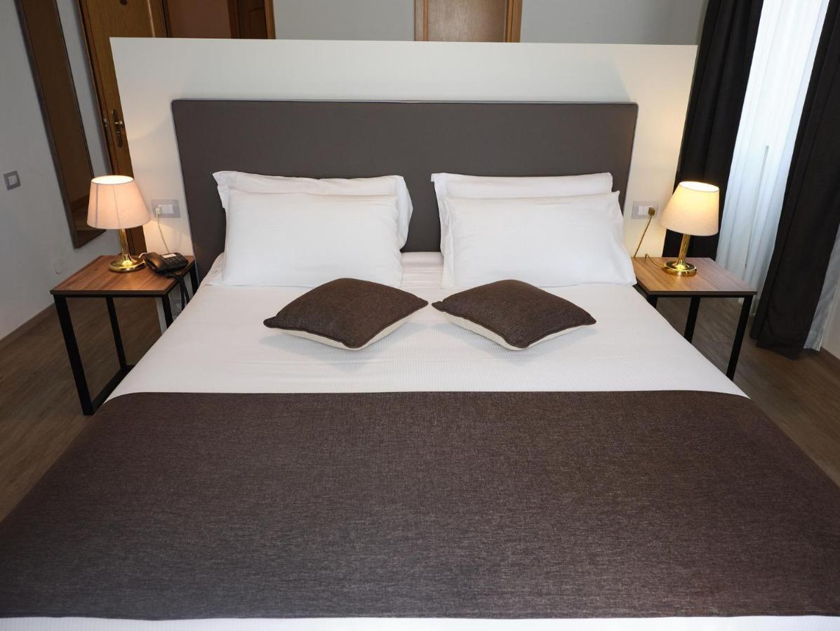 Hotel Hotel Ghiffa 4*